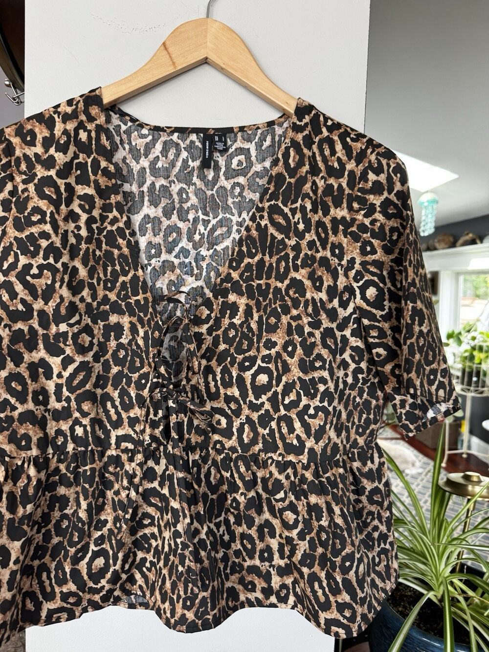 NWOT Vero Moda Leopard Print Wrap Top Sz Lg Wild Side Glam Chic Y2K Revival